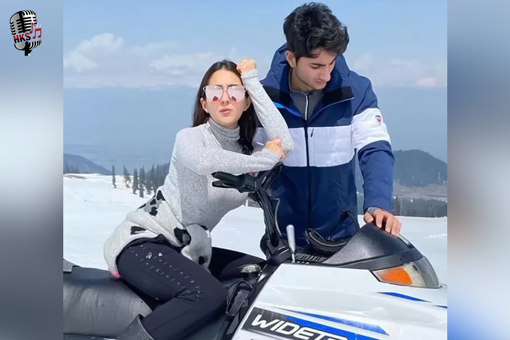 Actress Sara Ali Khan Shares Adorable  Picture With Mom And Brother From Her Recent Trip To Kashmir